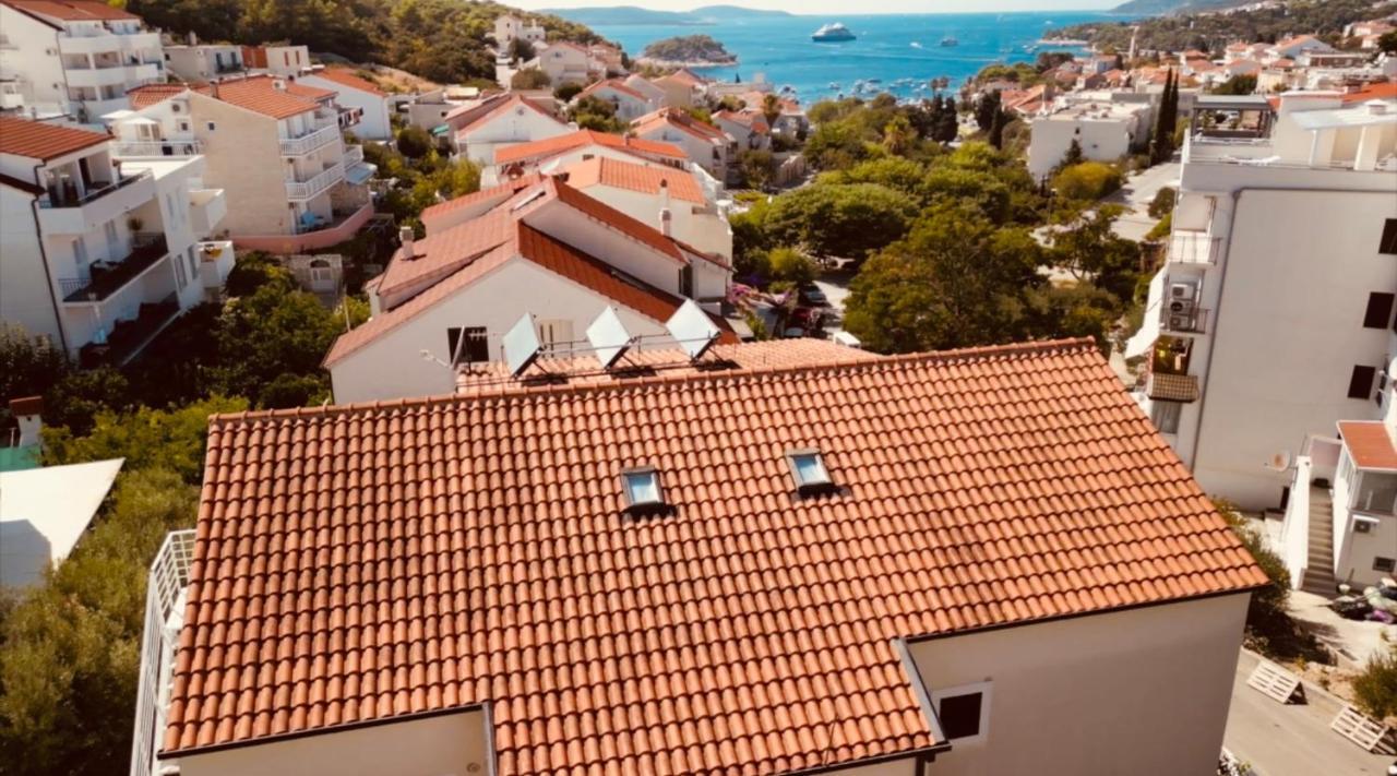 Apartments Riljic Хвар Экстерьер фото