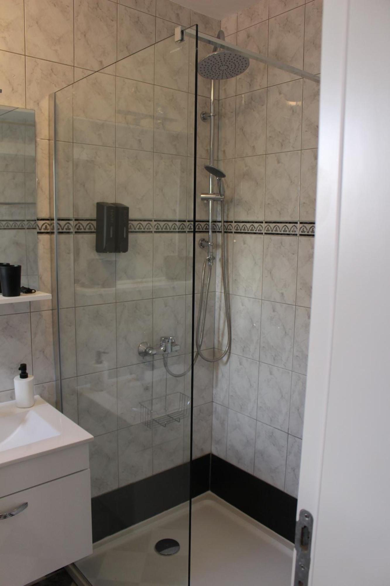 Apartments Riljic Хвар Экстерьер фото